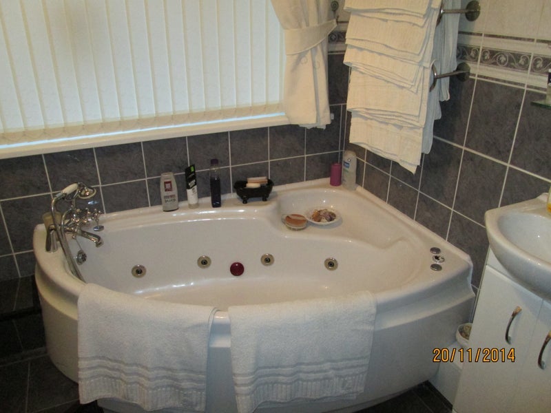 Room Meredith Road in Cardiff