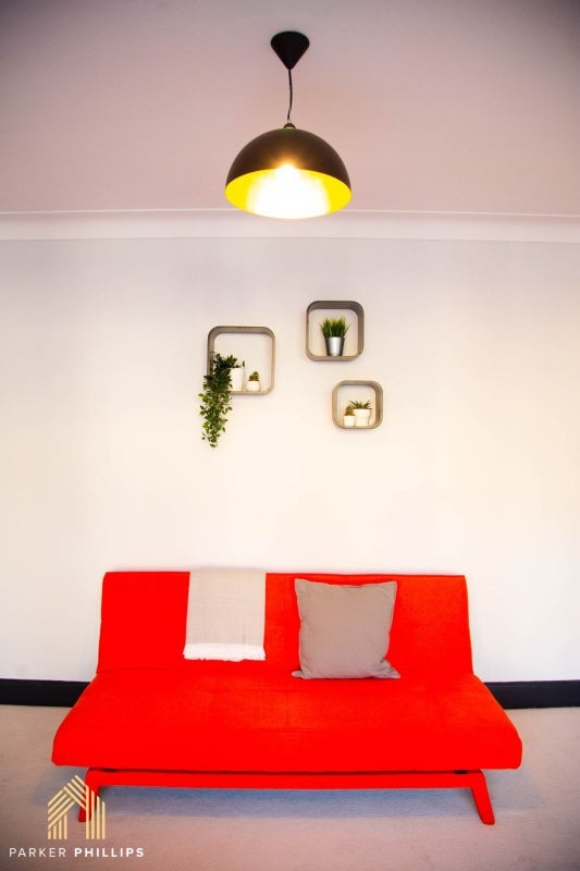 Room Ashfield Road in Greater London