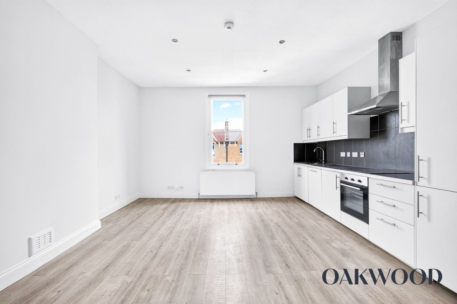 Flat Lordship Park in Greater London