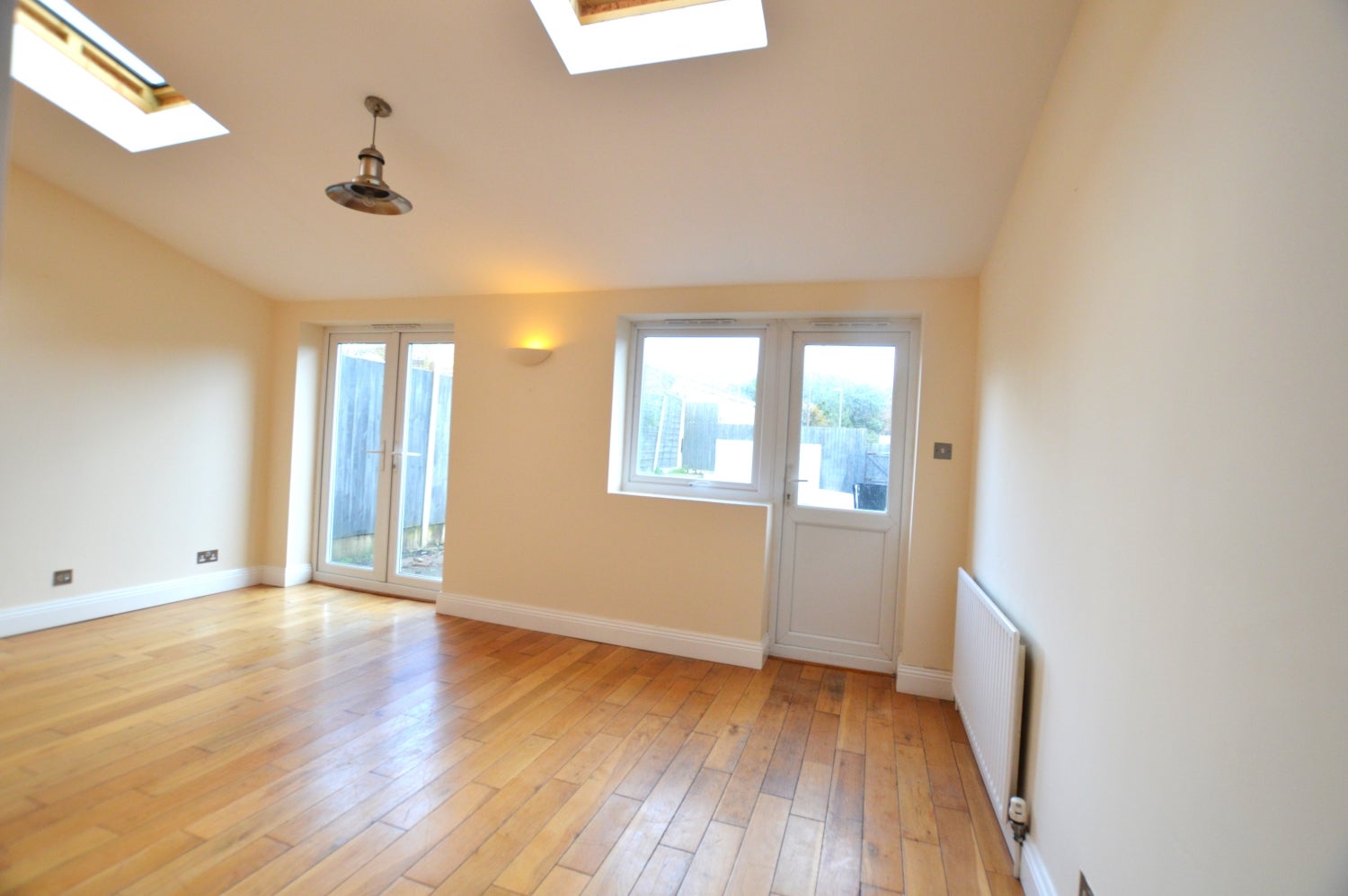House Meadows Close in Lytchett Minster and Upton