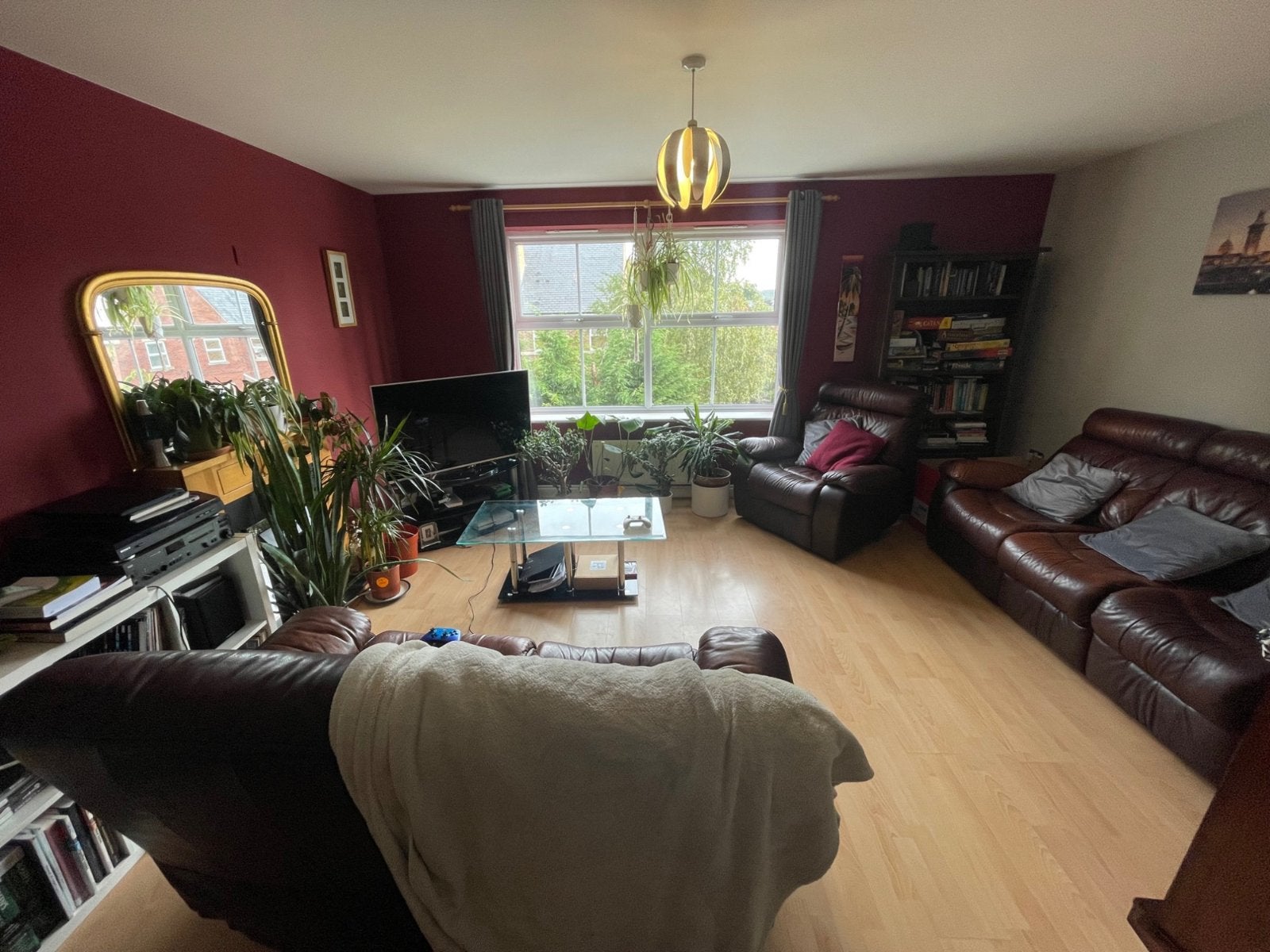 Flat Carisbrooke Road in Leeds