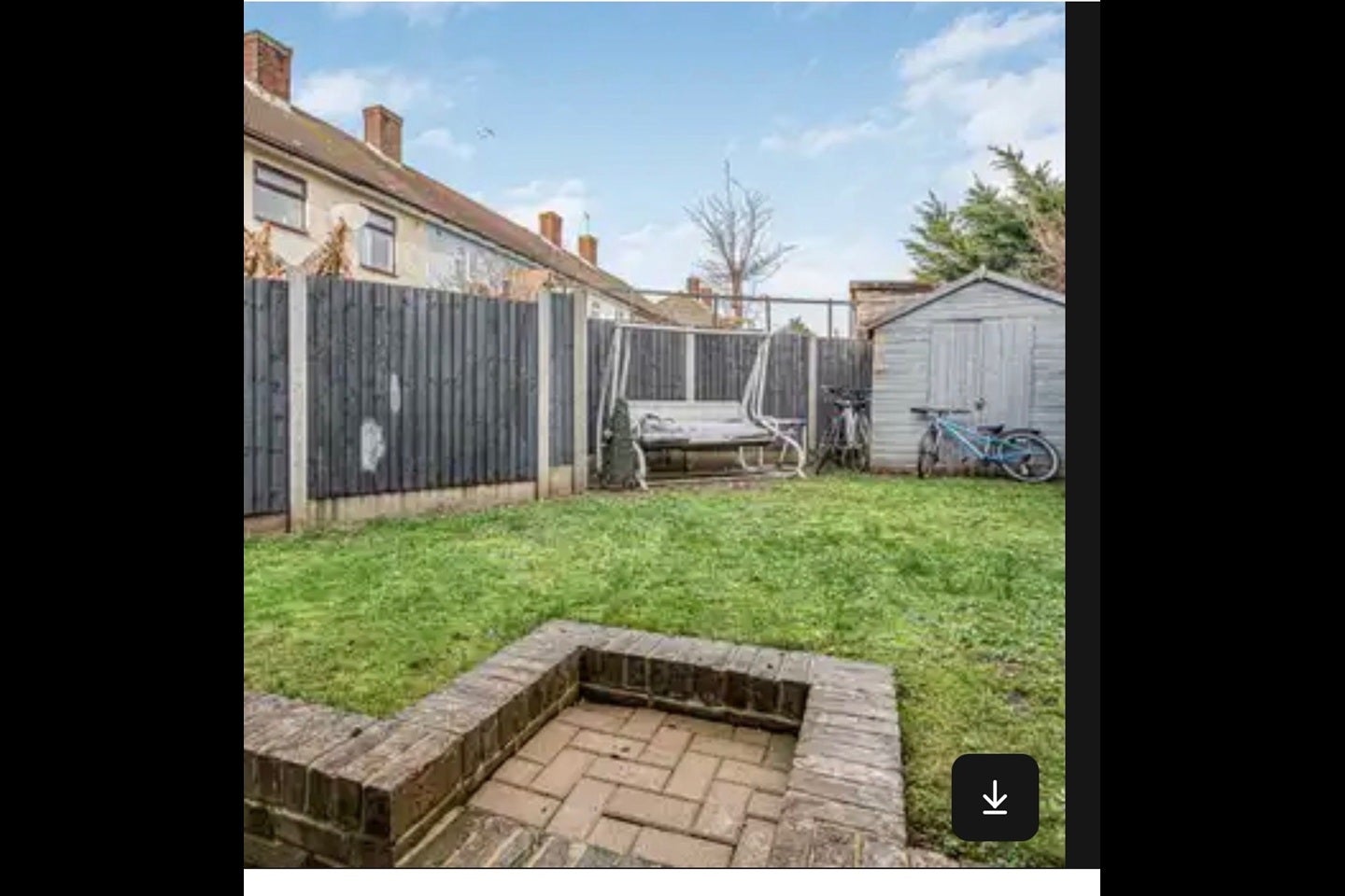 House Holt Way in Greater London