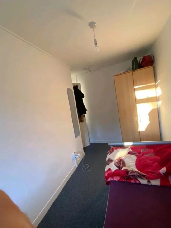Room Liddon Road in Greater London