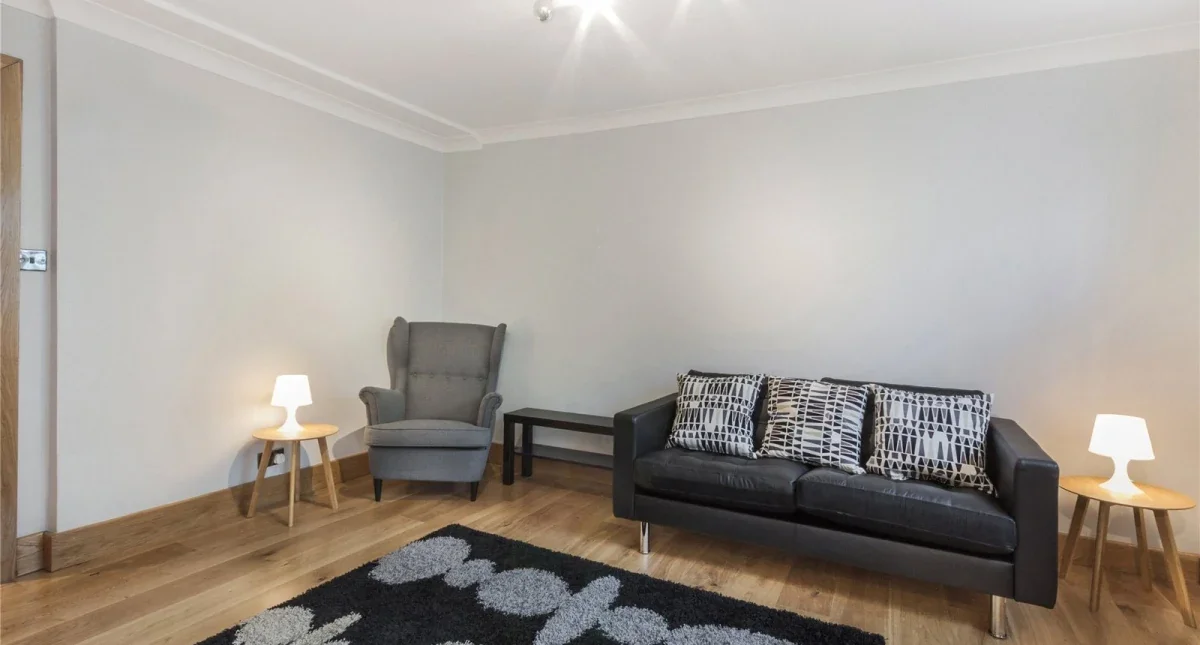 Flat Midford Place in Greater London