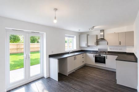 House Sandown Drive in South Kesteven