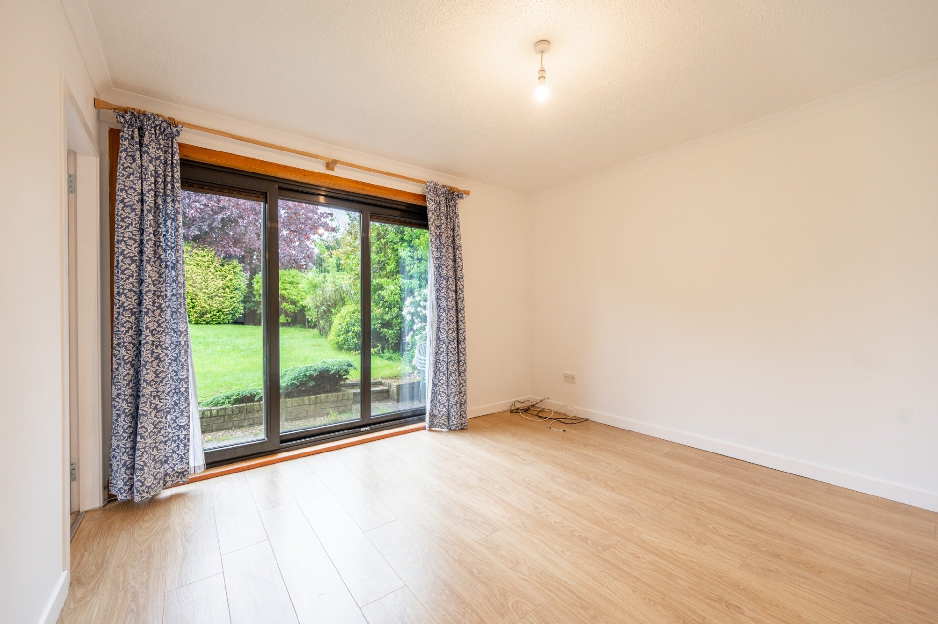 House Russell Drive in Bearsden