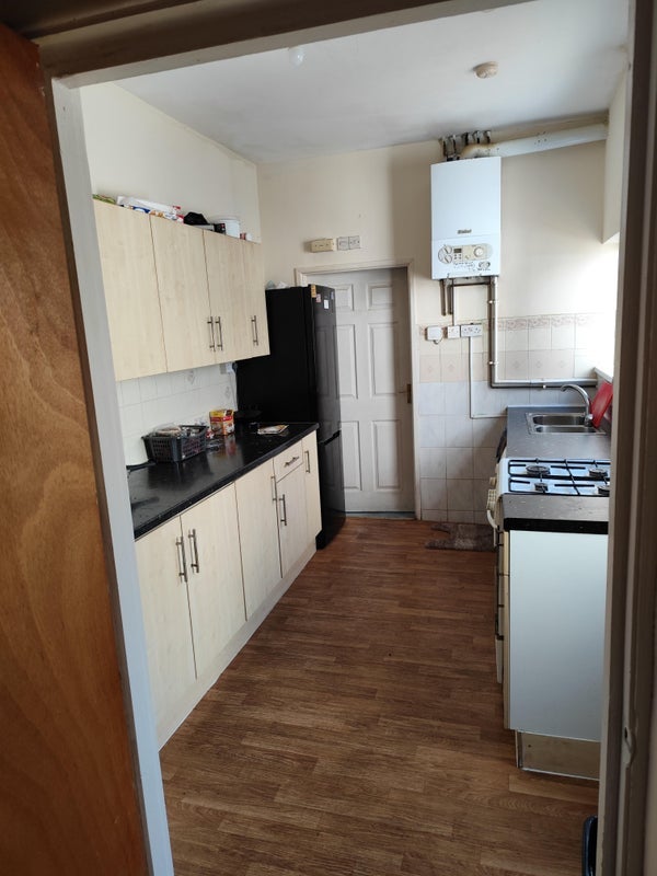 Room Widdrington Road in Coventry