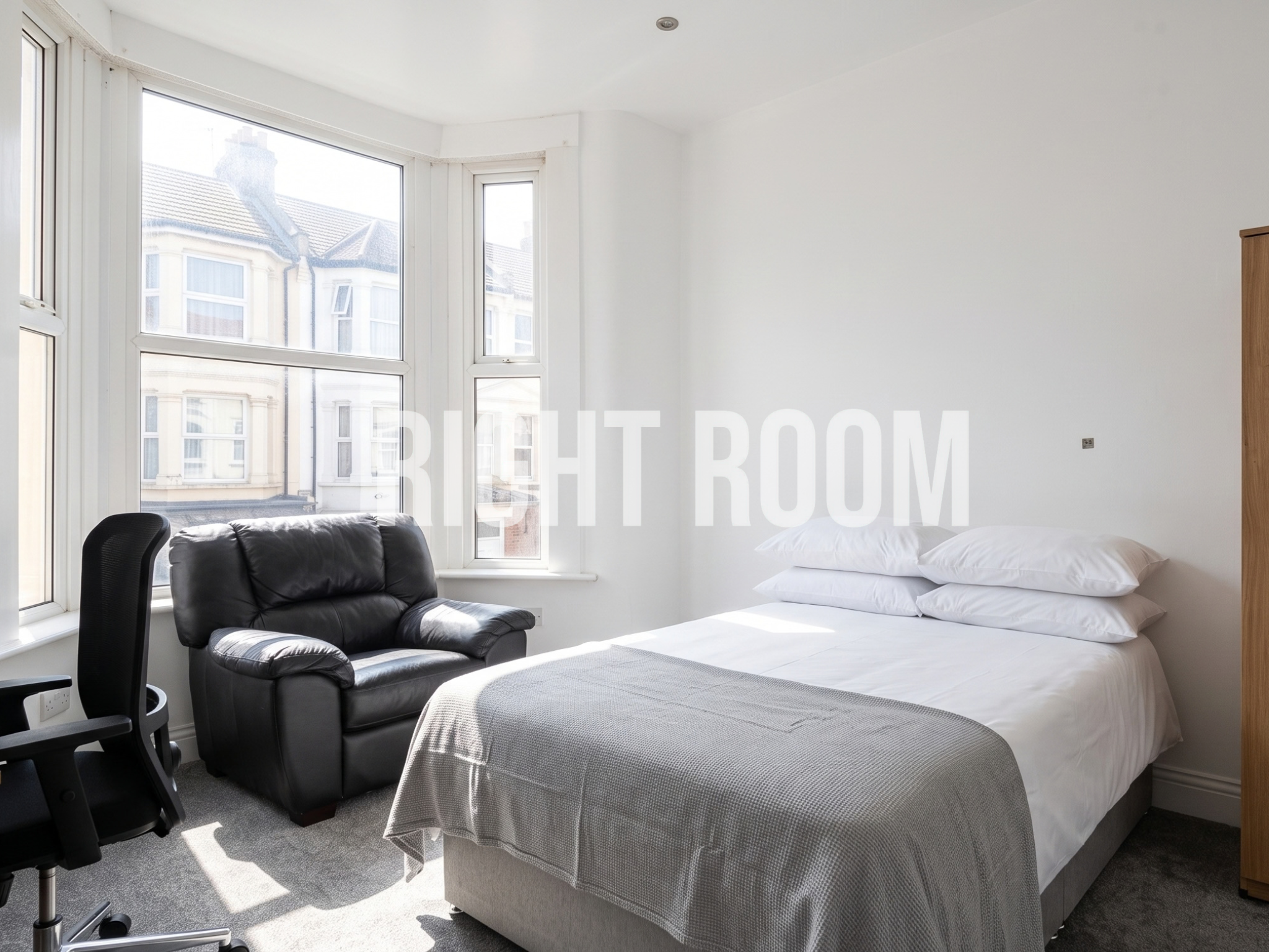 Room Grosvenor Road in Greater London