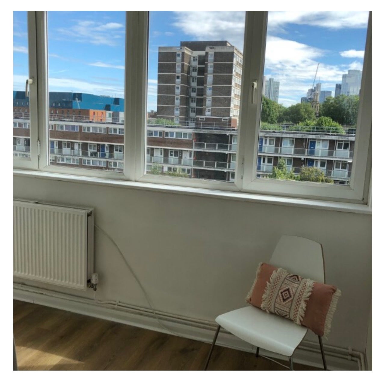 Flat Mintern Street in Greater London