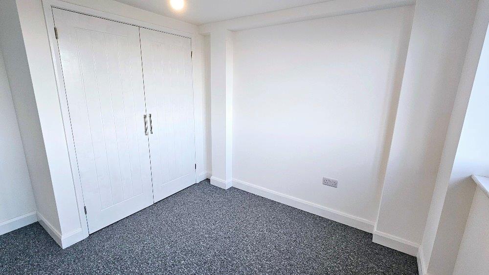 Flat Victoria Drive in Eastbourne