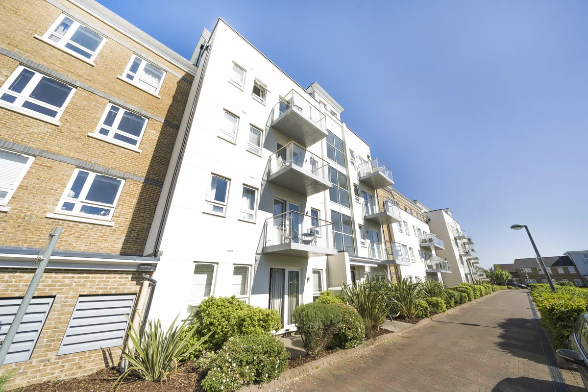 Flat Grebe Way in Maidenhead