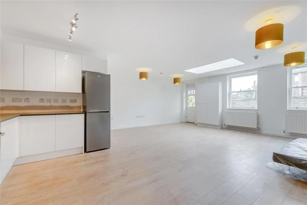 Flat Harbord Street in Greater London