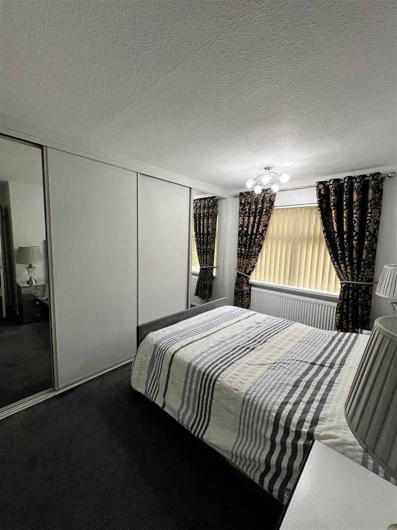 House Copthorne Gardens in Kirklees