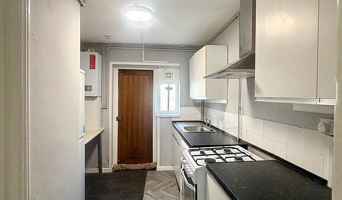 Flat Penarth Road in Cardiff