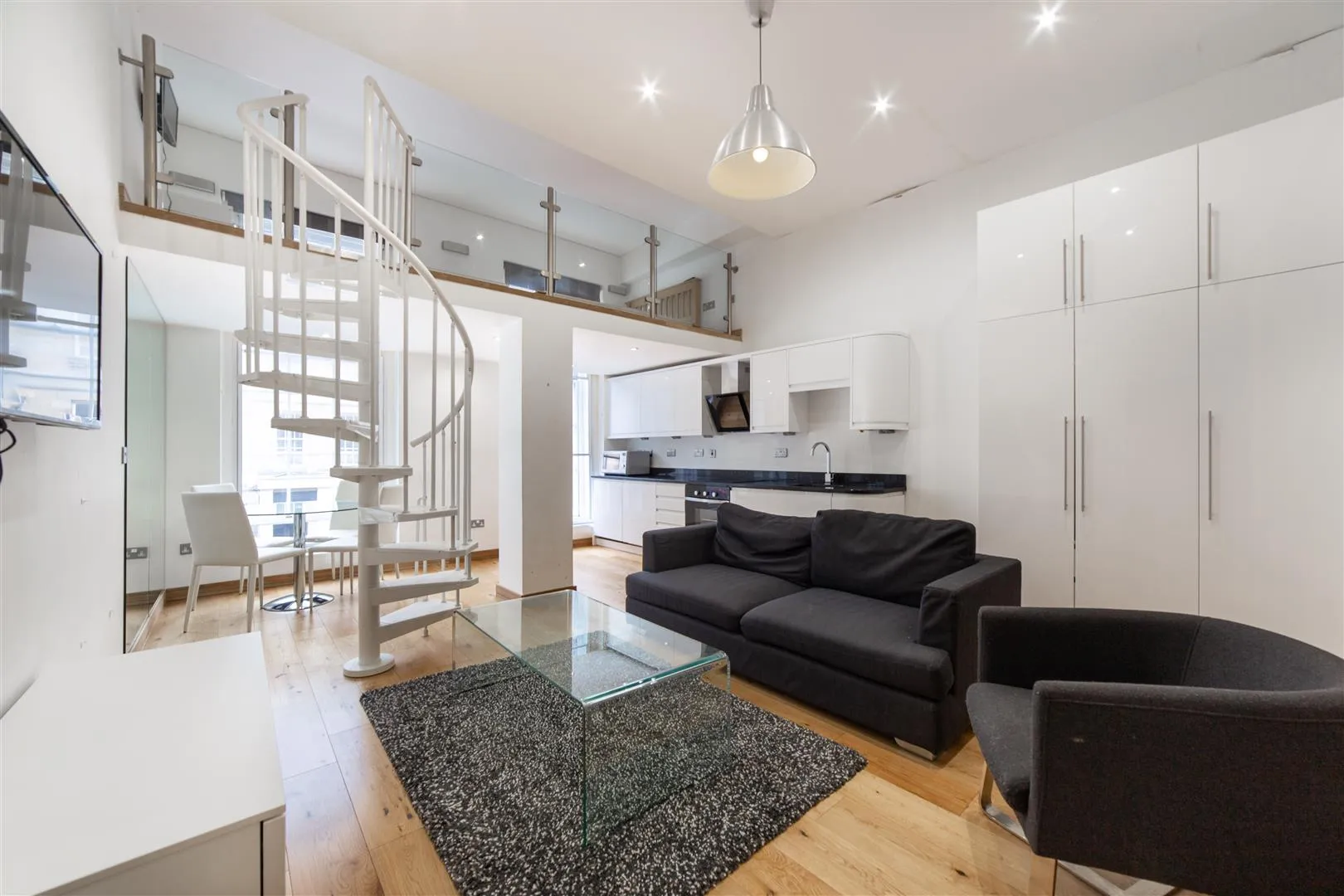 Flat Grainger Street in Newcastle upon Tyne