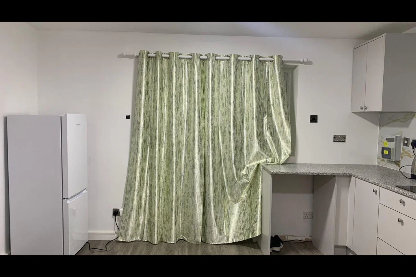 Flat Harewood Drive in Greater London