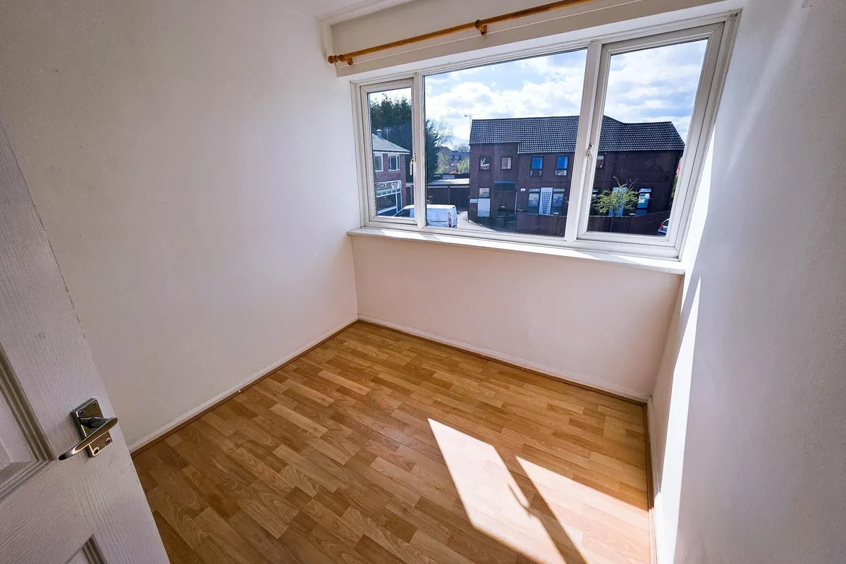 Flat Guy Lane in Waverton