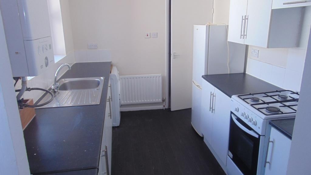 Flat Condercum Road in Newcastle upon Tyne