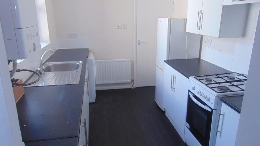 Flat Condercum Road in Newcastle upon Tyne
