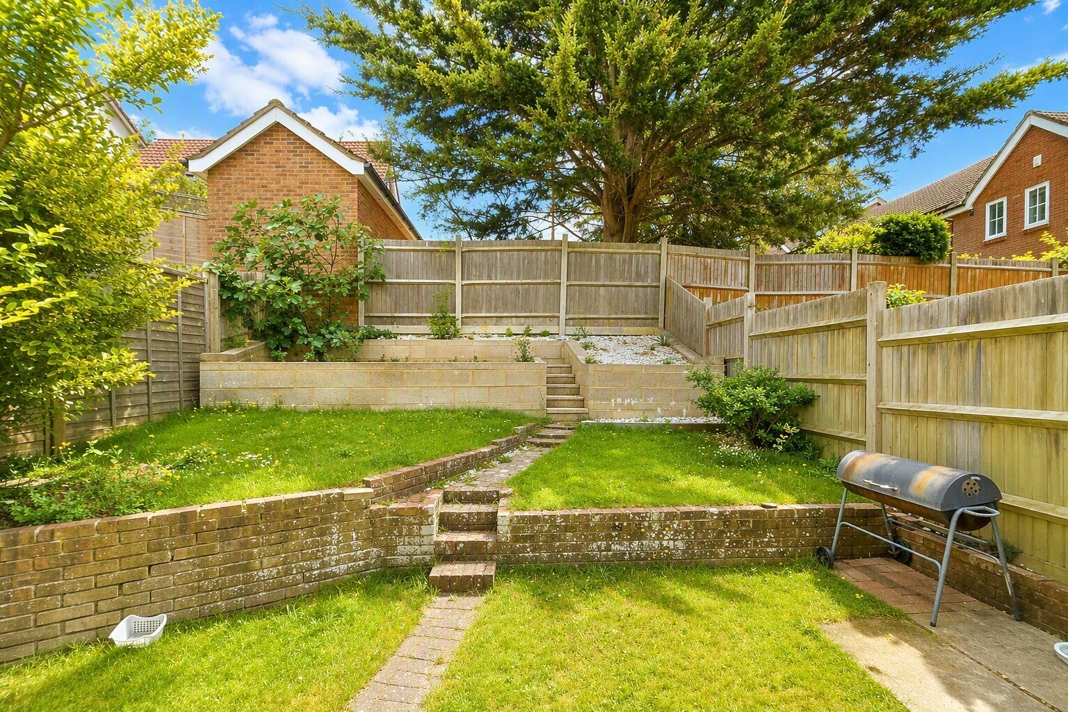 House Brackenbury Close in Brighton