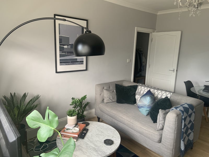 Flat Oak Lane in Greater London