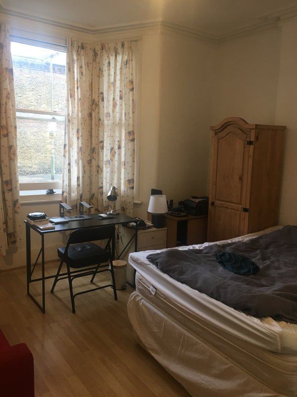 Room Brassey Square in Greater London