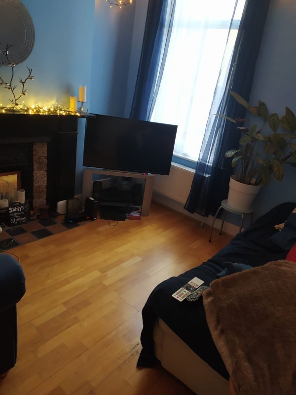 Room Churchill Road in Greater London