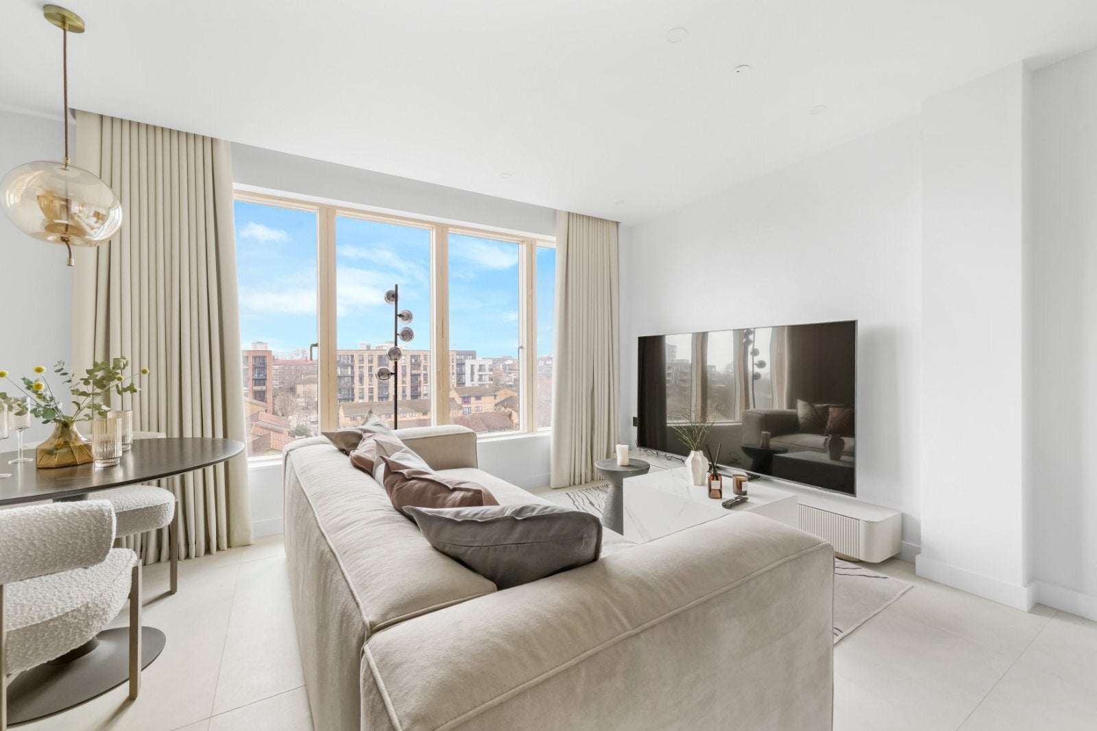 Flat Stean Street in Greater London
