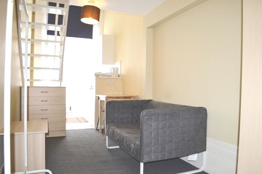 Flat Leinster Gardens in City of Westminster