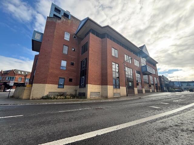 Flat Clarence Street in Swindon