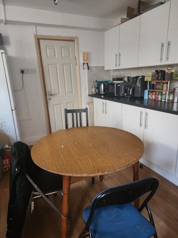 Room Hamlets Way in Greater London
