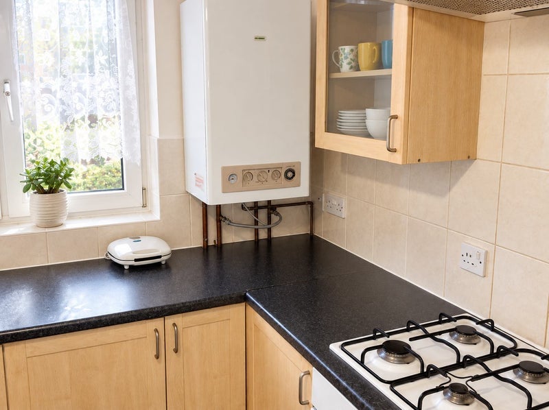 Room Deeley Road in Greater London