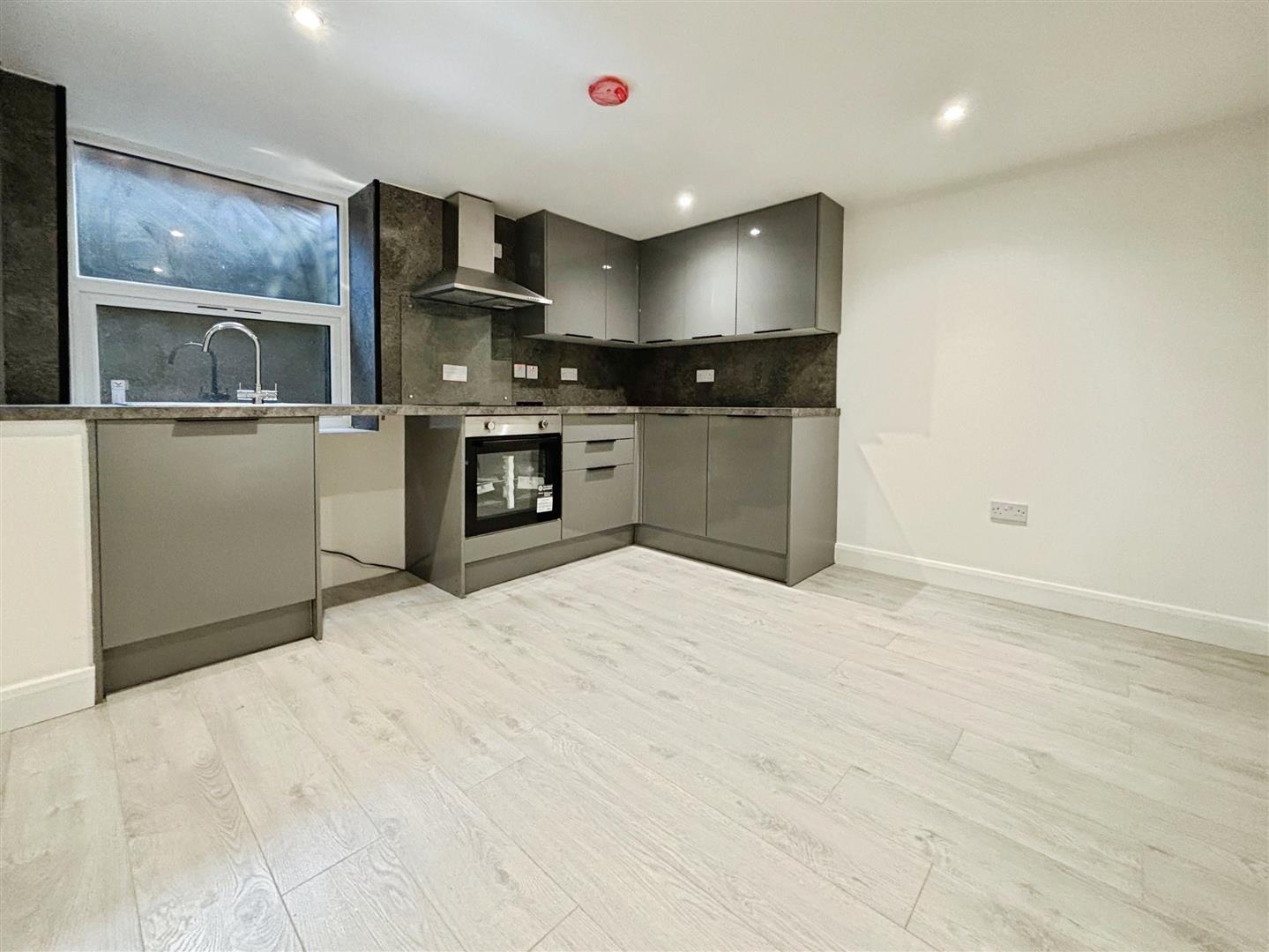 House Ashgrove in Bradford