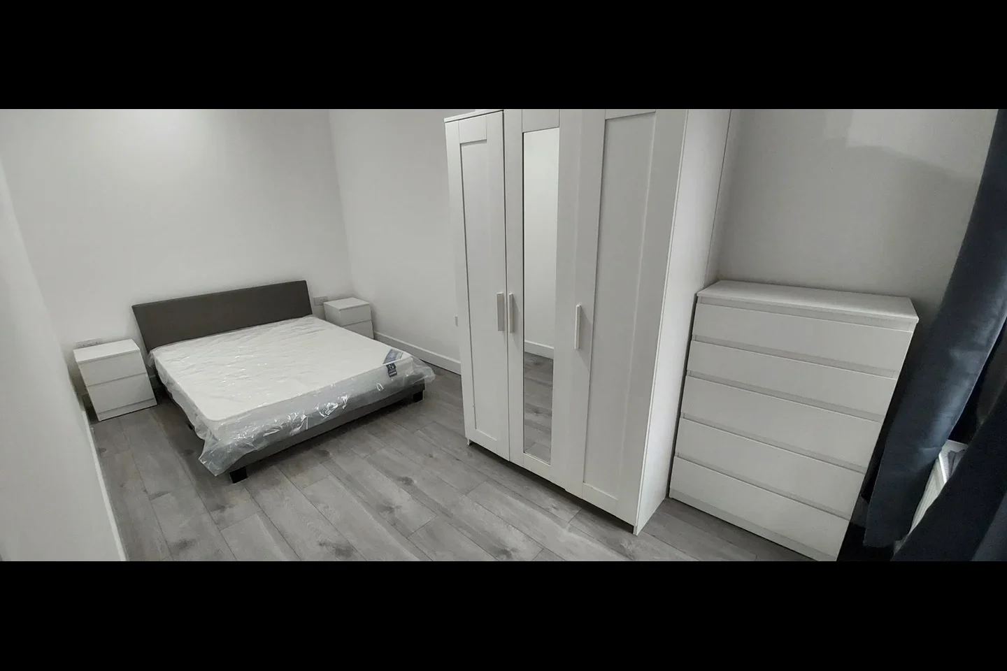 Flat Gilbey Road in Greater London