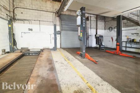 Flat Heol Groeswen in Pontypridd