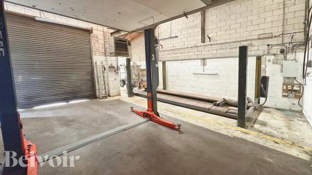 Flat Heol Groeswen in Pontypridd