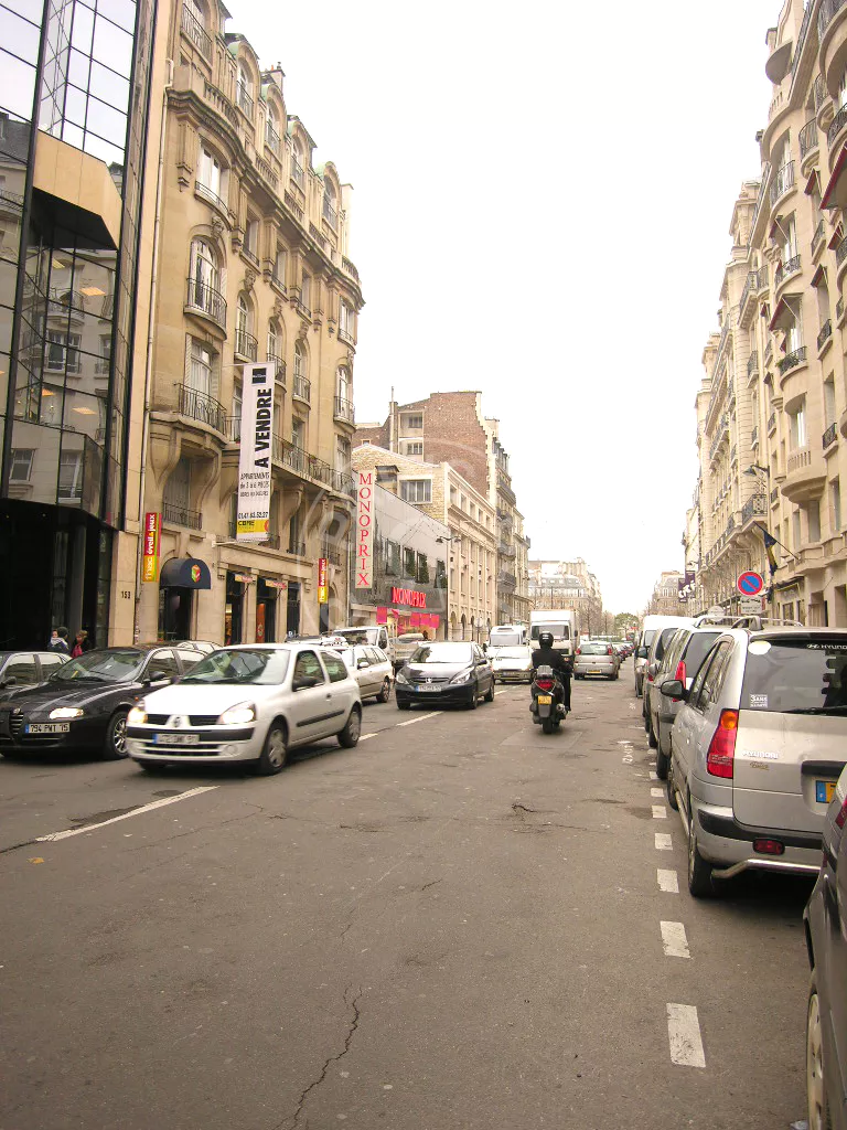 Flat Rue Gounod in Paris
