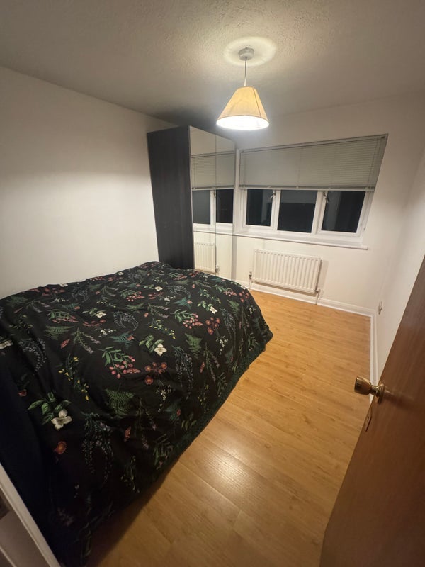 Room Netherheys Drive in Greater London