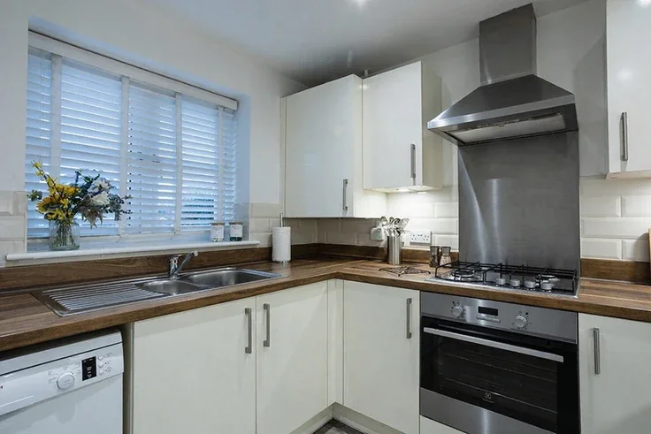House Wellington Close in Twyford