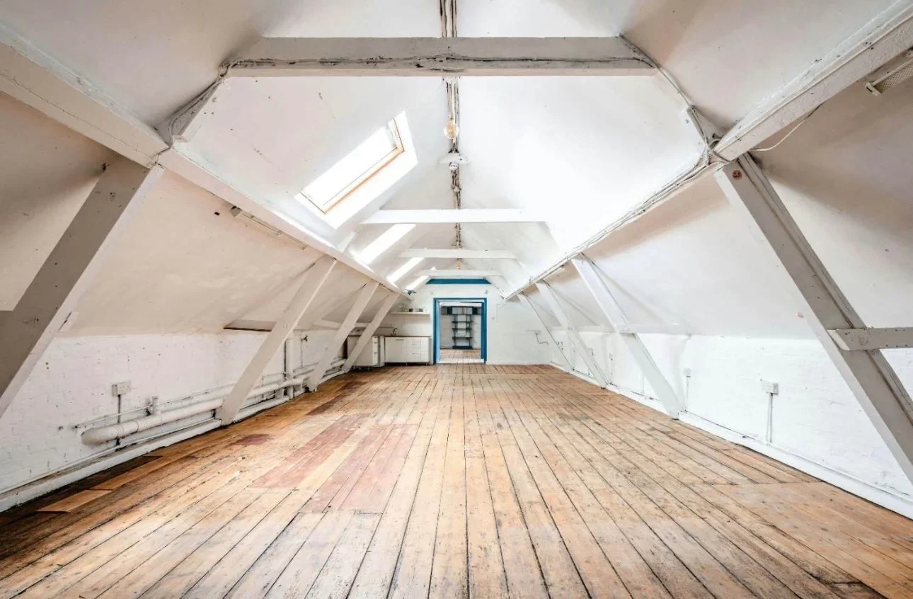Room Mile End Road in Greater London