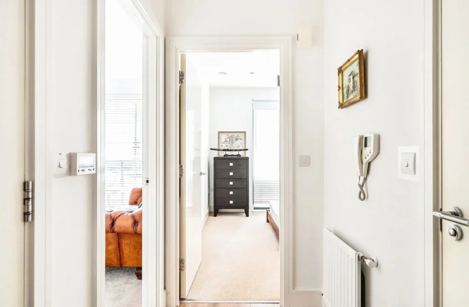 Flat Madoc Close in Greater London