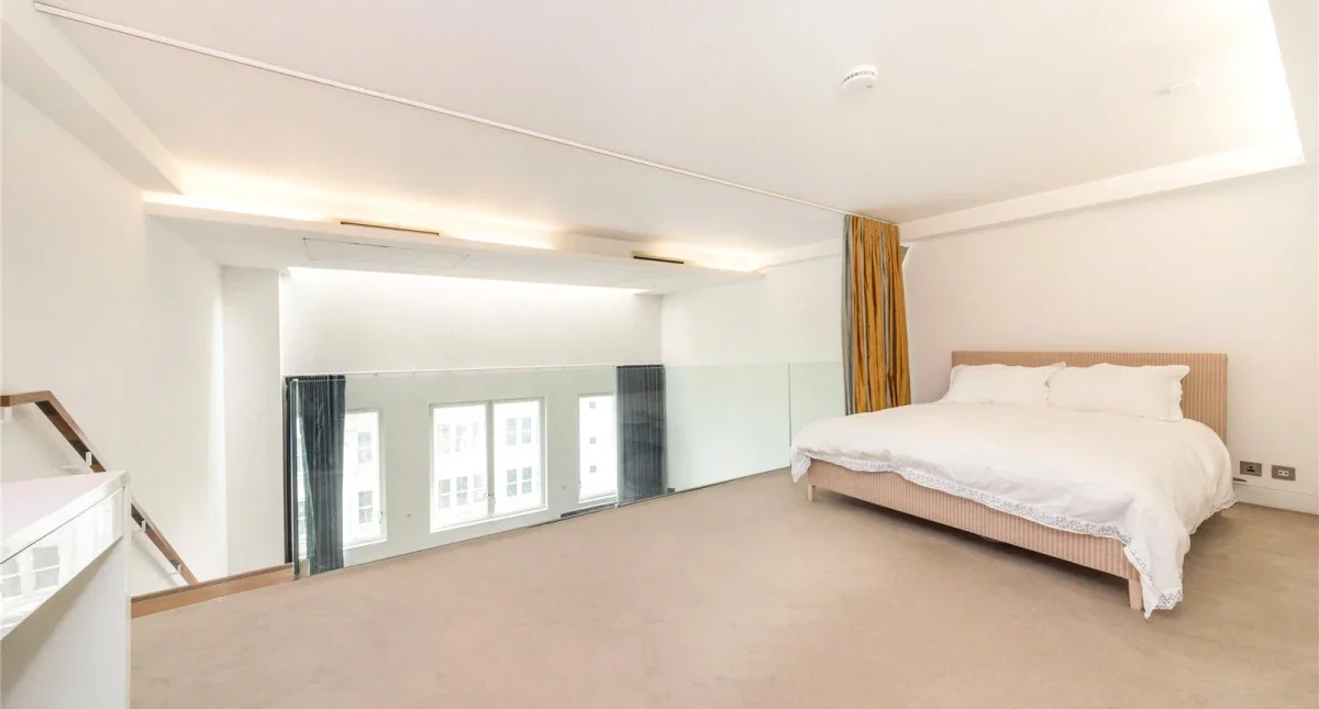 Flat Oxford Street in City of Westminster