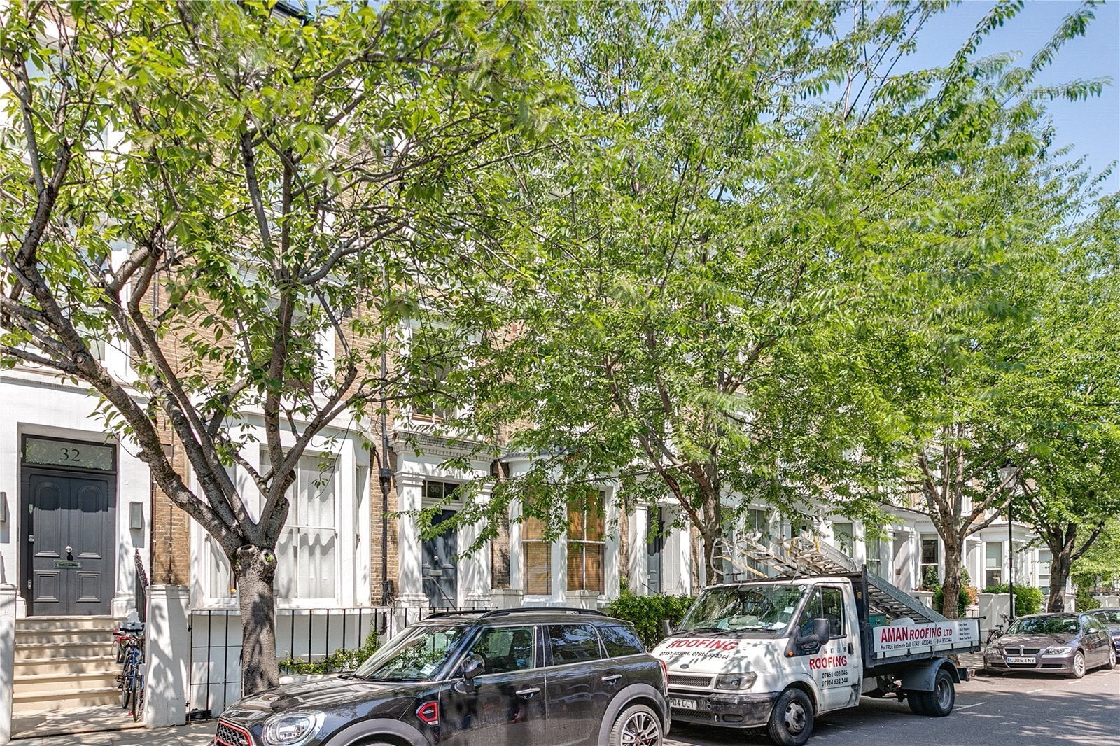 Flat Lower Addison Gardens in Greater London
