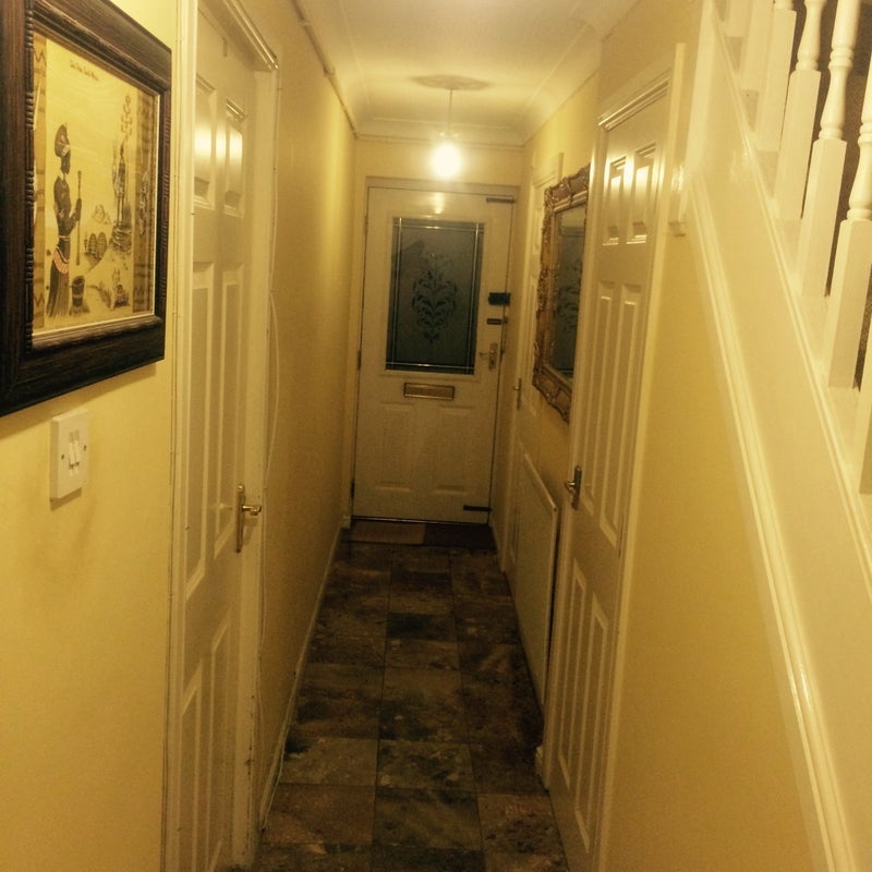Room Lakeside Avenue in Greater London