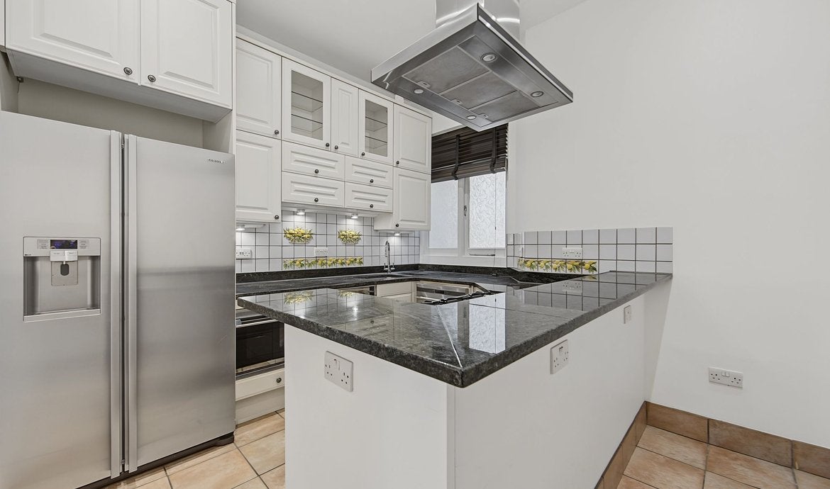 Flat Whitehall Court in City of Westminster