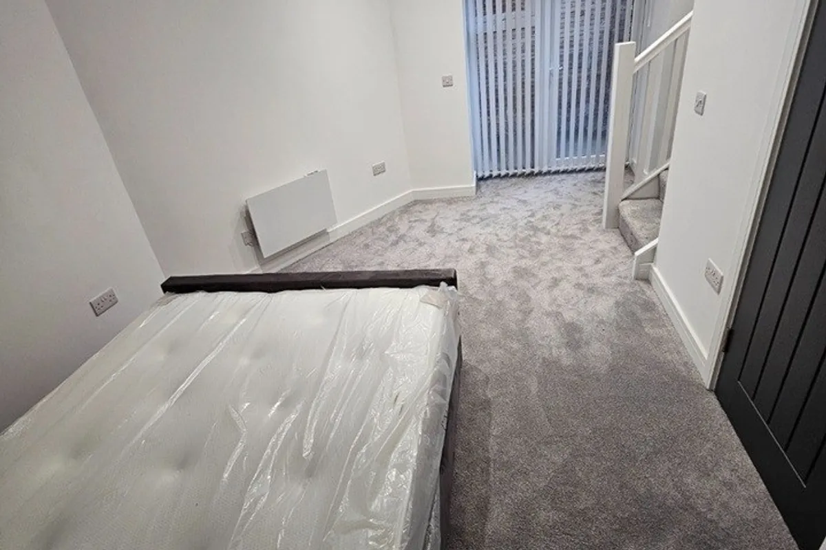 Flat Ludlow Street in Penarth