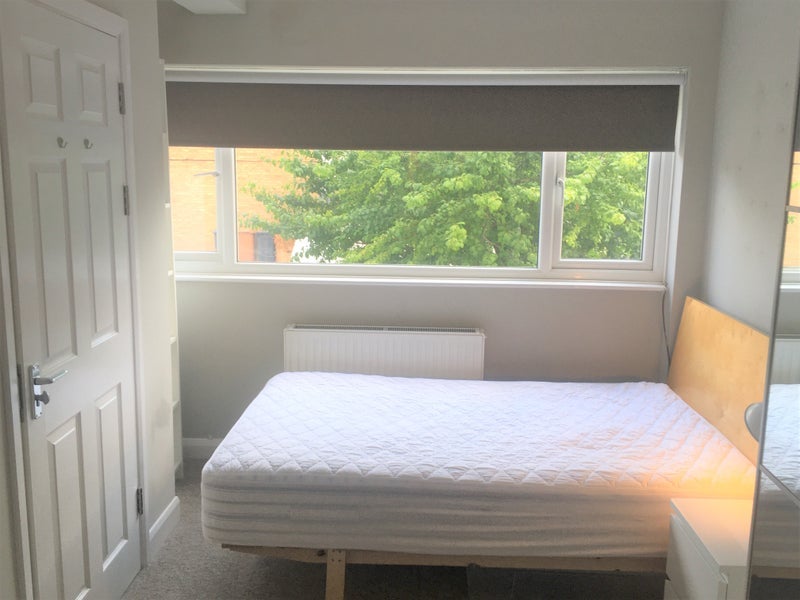 Room Boyd Close in East Hertfordshire