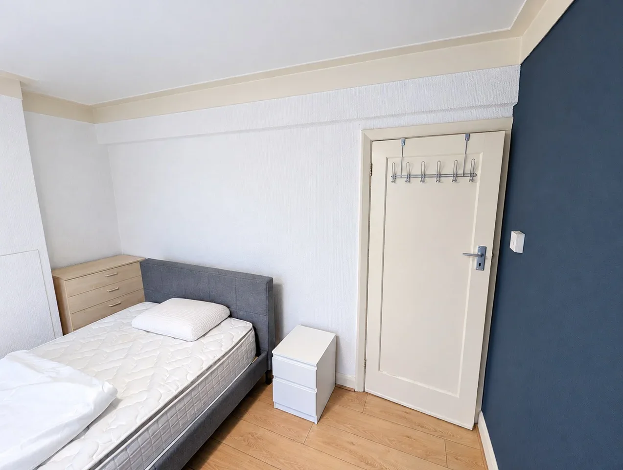 Room Rosemont Road in London