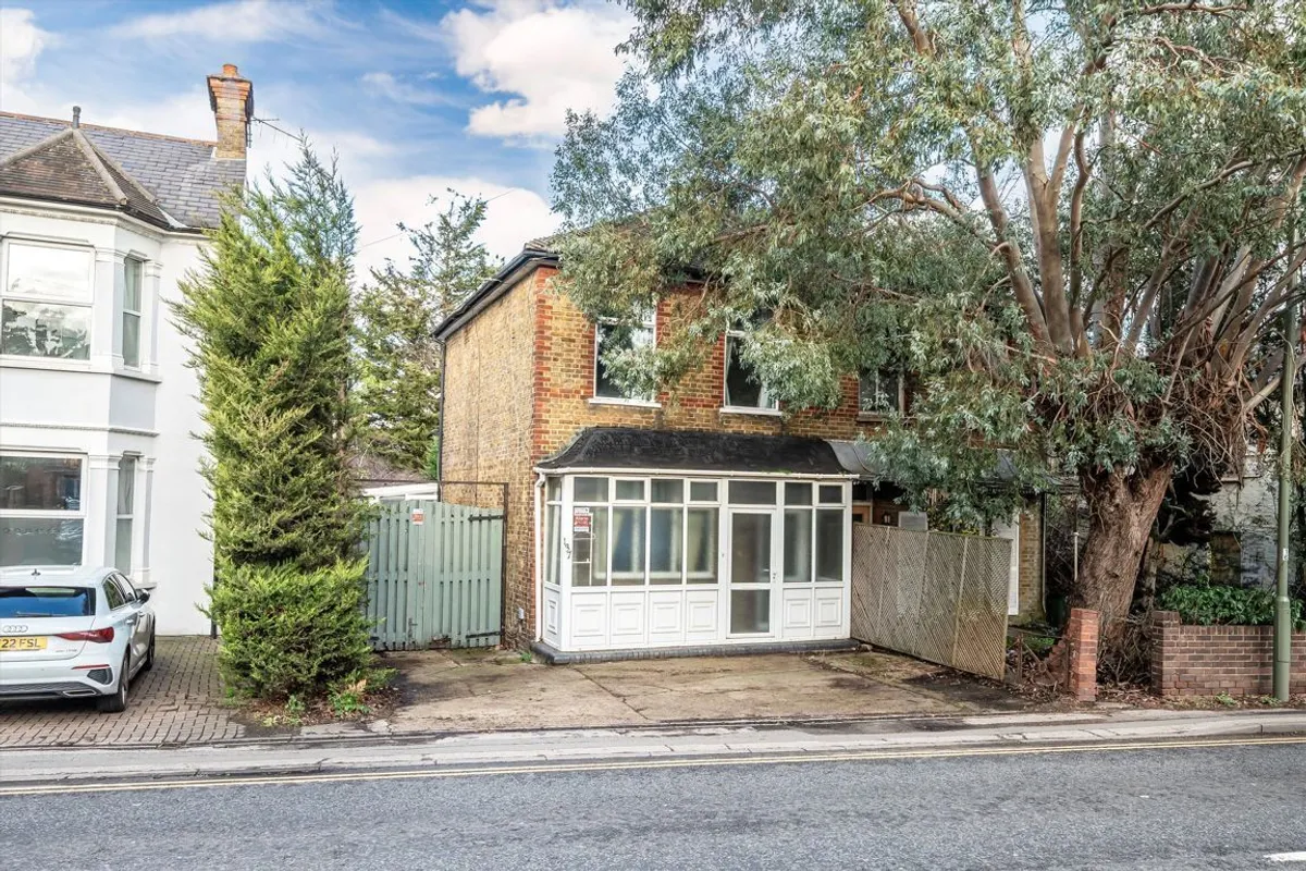 House Staines Road East in Borough of Spelthorne
