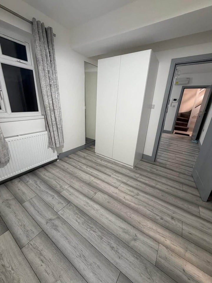 Room Brunel Close in Greater London